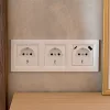 Nova III kettő dugalj USB csatlakozóval fehér kerettel