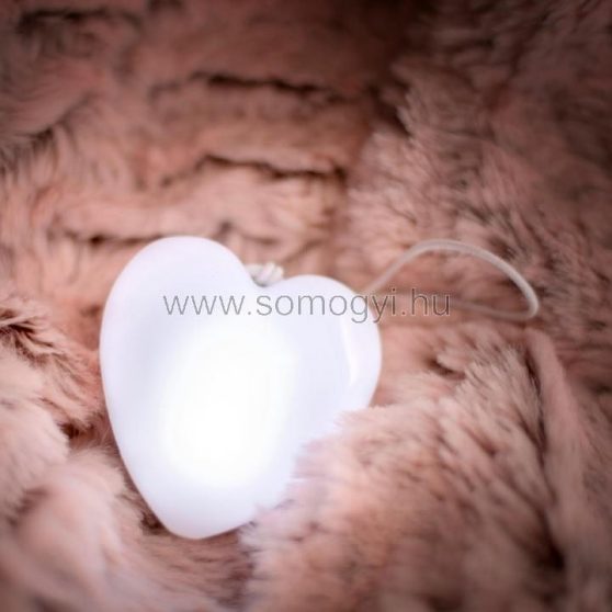 Szív alakú LED-es táskalámpa díszdobozban